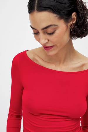 Red Boat Neck Long Sleeve Top