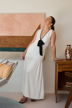 Off White Bow Detail Maxi Dress