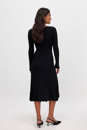 Black Fine Knitted Midi Dress