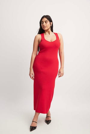 Red Fine Knitted Scoop Neck Midi Dress