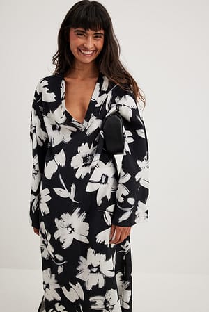 Black/White Flower Print Flowy Viscose Maxi Dress