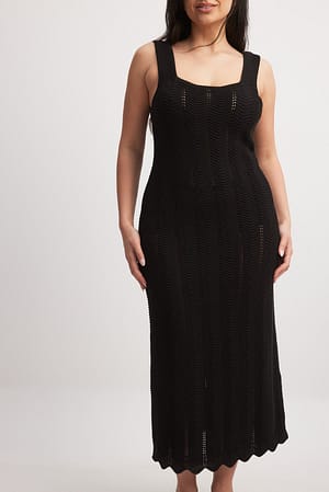 Black Knitted Flowy Midi Dress