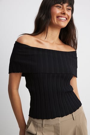 Black Offshoulder Knitted Top