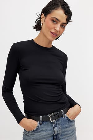 Black Round Neck Long Sleeve Top