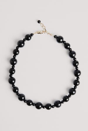 Black Round Pearl Necklace