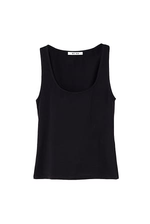 Black Scoop Neck Tank Top