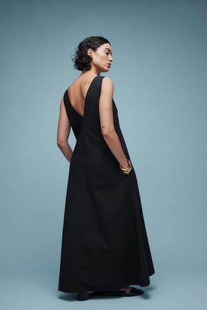Black Sleeveless V Neck Cotton Midi Dress