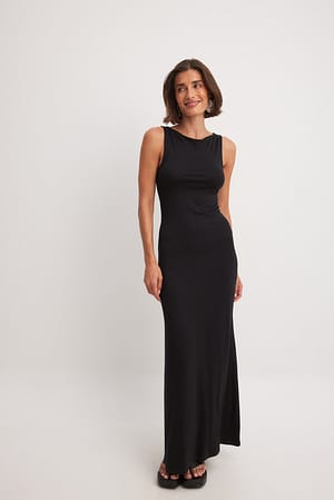 Black Soft Line Boat Neck Sleeveless Maxi Dress