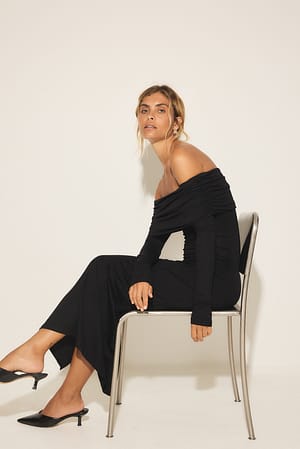 Black Soft Line Midi Dress