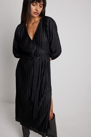 Black Structured Overlap Midi Dress